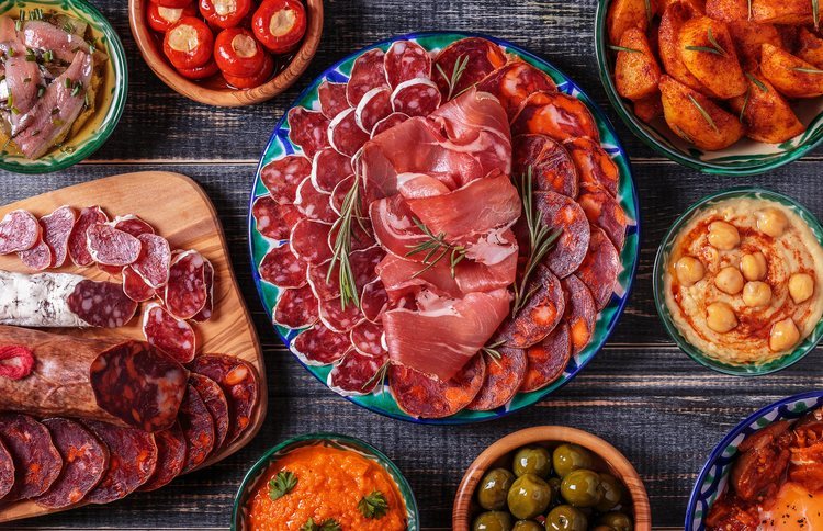 Cómo preparar una tabla de embutidos