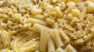 ¿Es saludable comer hidratos de carbono por la noche?