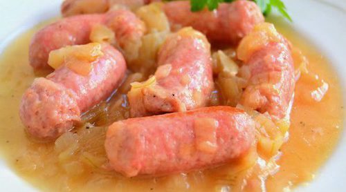 Salchichas al vino