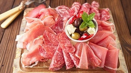 Cómo preparar una tabla de embutidos