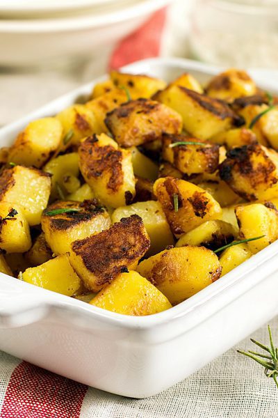 Patatas al microondas con textura al horno