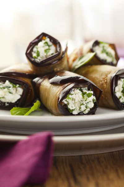 Rollitos de berenjena con ricotta