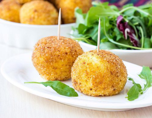 Croquetas de queso y mostaza
