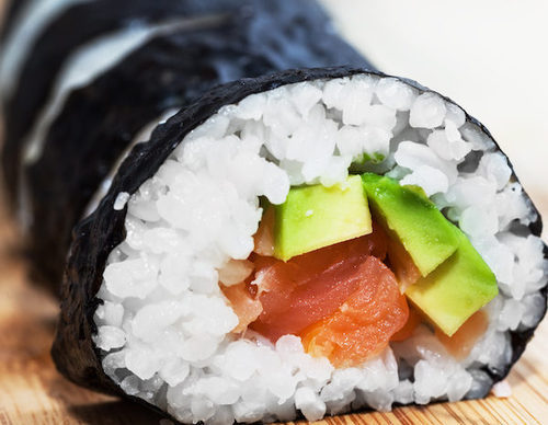 Makis de salmón y aguacate