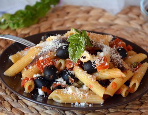 Penne a la puttanesca