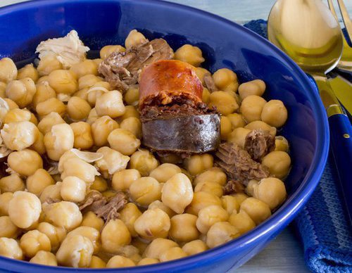 Cocido madrileño en tres vuelcos