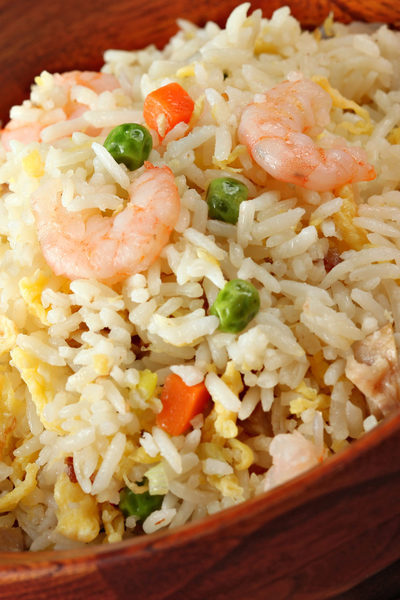 Arroz frito con gambas