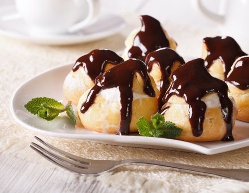 Profiteroles