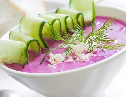 Sopa de pepino y remolacha