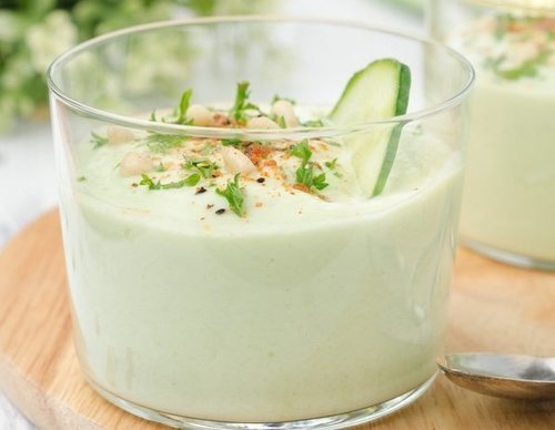 Sopa de pepino y yogur