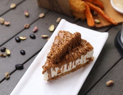 Lotus cheesecake