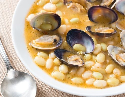 Alubias con almejas