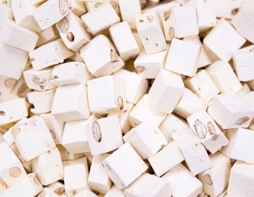 Turrón de chocolate blanco
