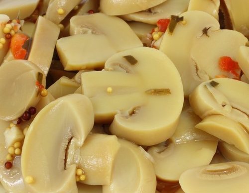 Champiñones en vinagre