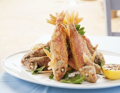 Salmonetes fritos